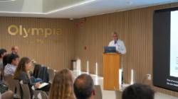 Dr. Leyes