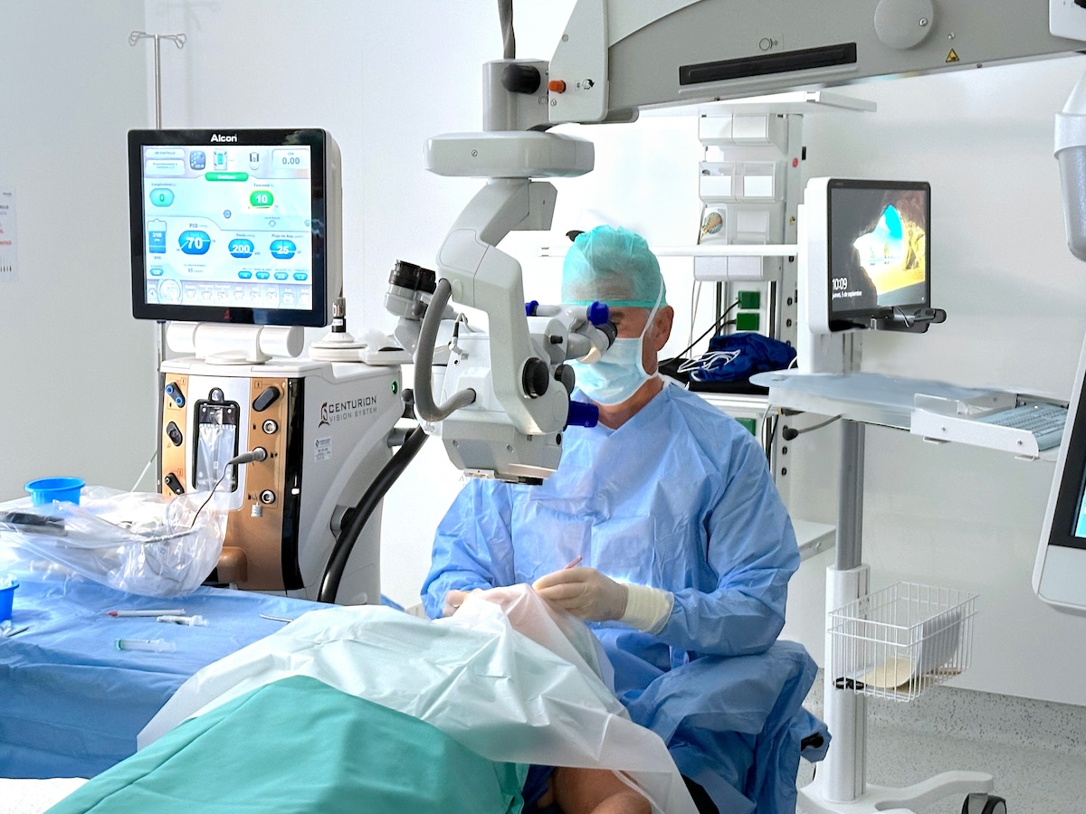 foto cabecera incisión para cirugía de catarata