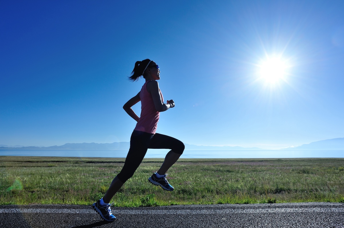 running-in-sunrise-mountain-trail-2024-12-06-07-56-42-utc