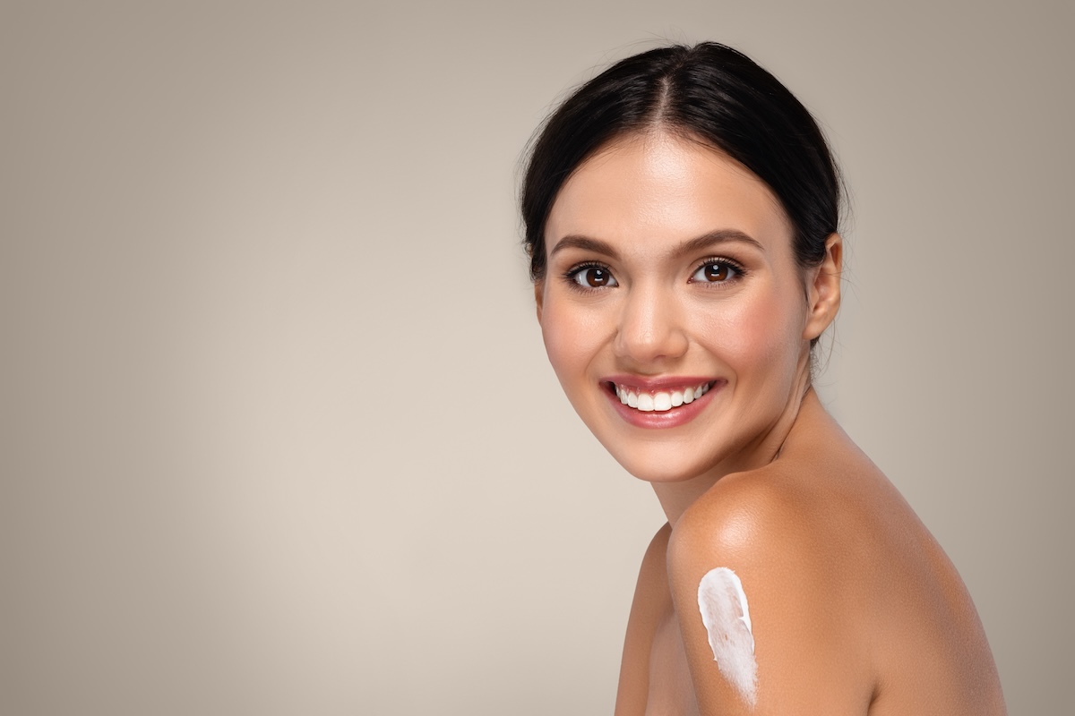 smiling-millennial-caucasian-lady-with-perfect-ski-2025-03-18-19-01-01-utc